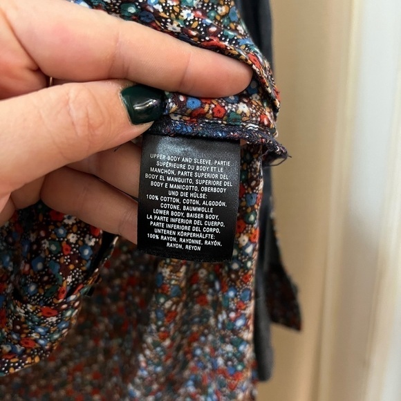 ⚫️ BOGO Postmark women’s denim style snd floral button down top size 02 - Picture 3 of 7